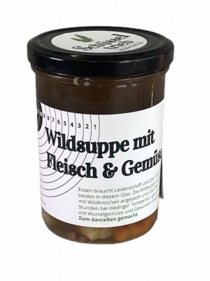 Wildsuppe mit Fleisch und Gemüse